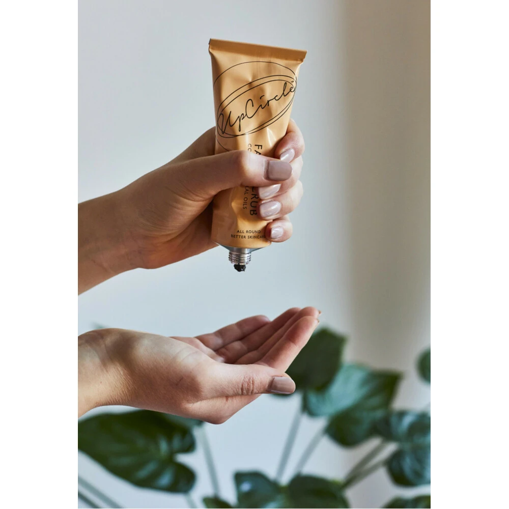 UpCircle Natuurlijke Gezichtsscrub Floral Blend Voor Gevoelige Huid 2 UpCircle Natuurlijke Gezichtsscrub Floral Blend Voor Gevoelige Huid - Afbeelding 2